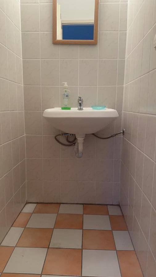 布达佩斯苹果酒店 บูดาเปสต์ ภายนอก รูปภาพ